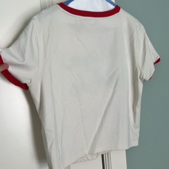 Alice and Olivia All you need is Love Beatles Tee - Picture 8 of 10